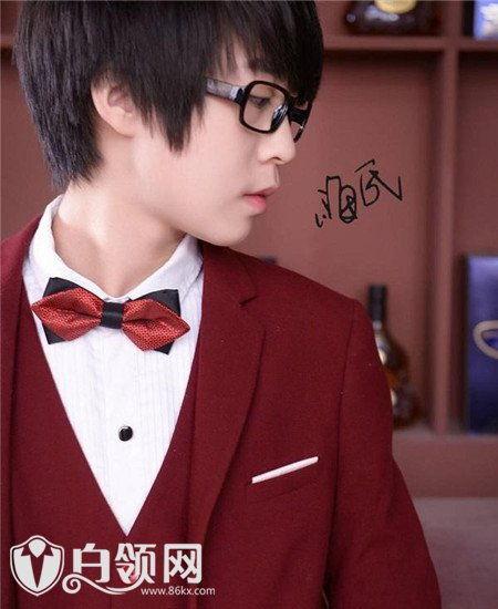 虎牙嗨氏个人资料图片,虎牙直播界的一股清流，揭秘他的魅力与成长之路