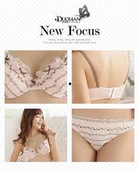 日本内衣萝莉图片,时尚与争议并存